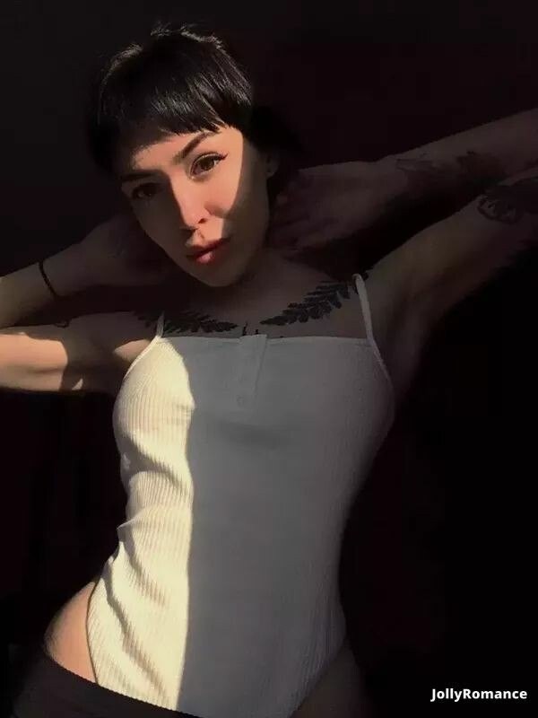 Iryna, 21