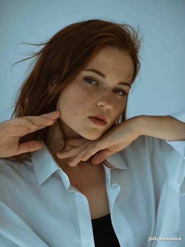 Ekaterina, 21