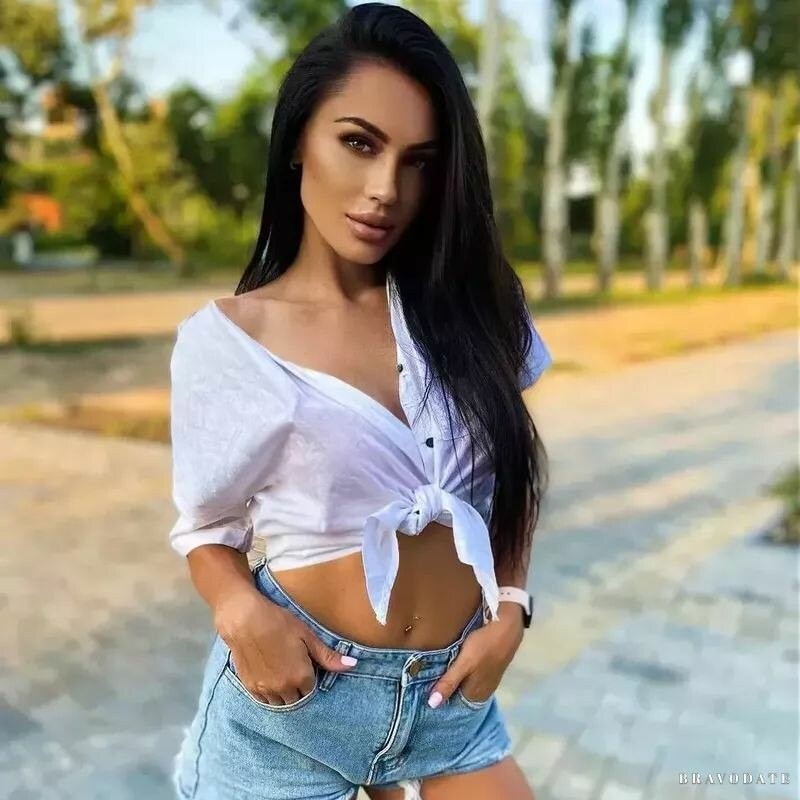 Olena, 42