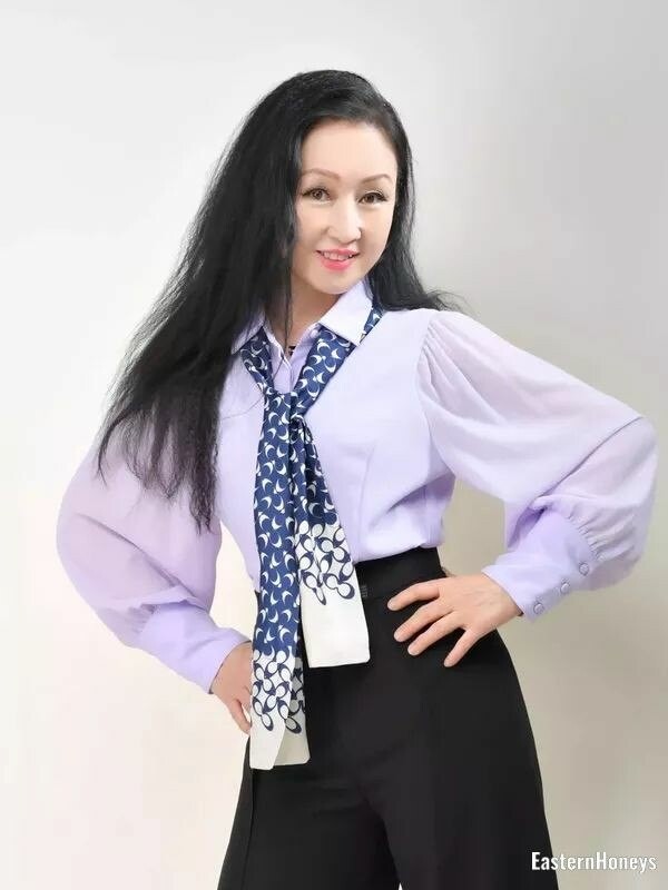 Chun Ling, 52