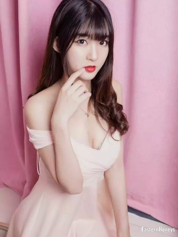lingfang, 41