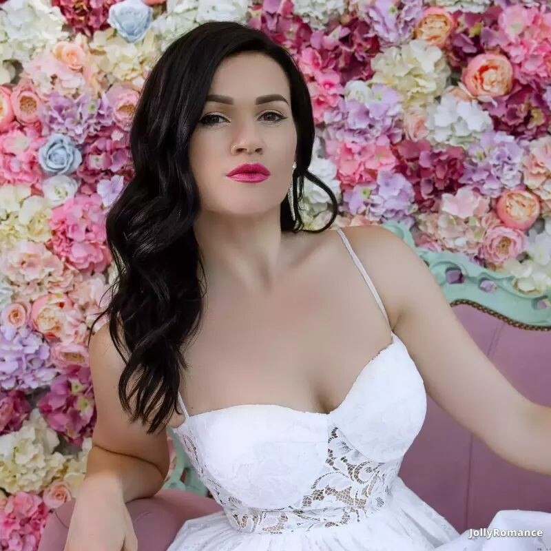 Ekaterina, 40