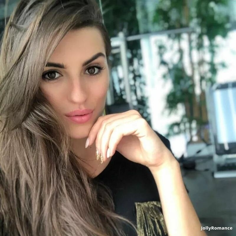 Ivanna, 26
