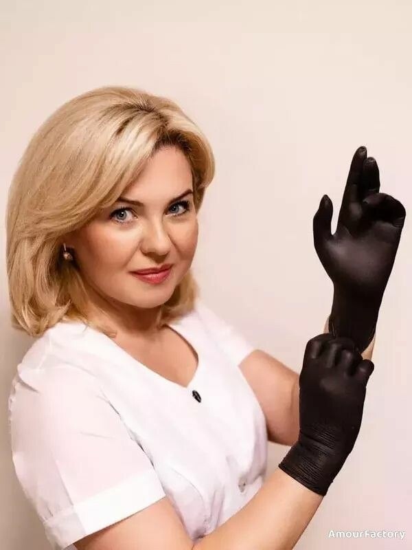 Nataliia, 43
